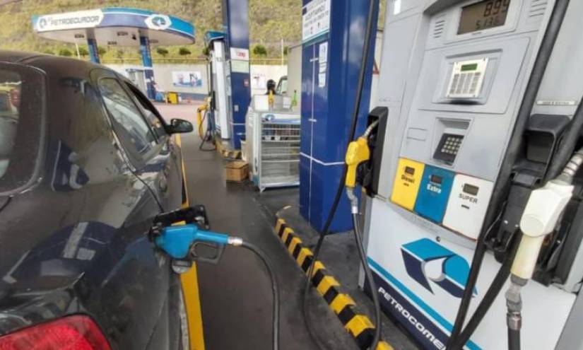 Nuevamente suben los precios de los combustibles en Ecuador