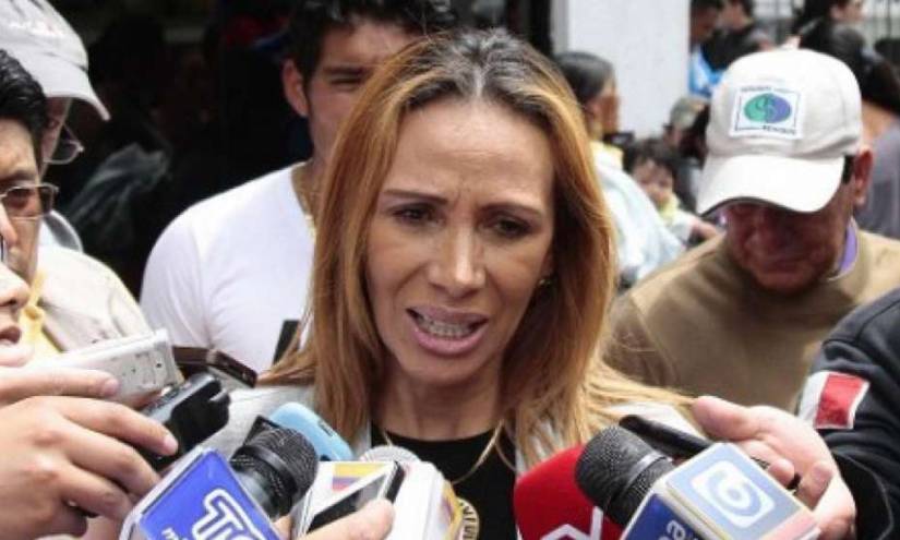 Vallecilla: &quot;Se debería considerar para que exista aunque sea un 25% de público en los estadios&quot;
