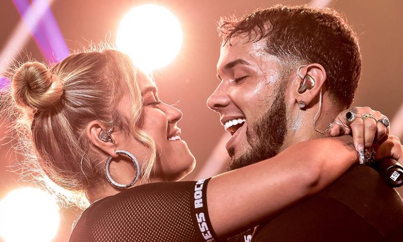 Anuel AA anuncia que se casará este 2020 con Karol G